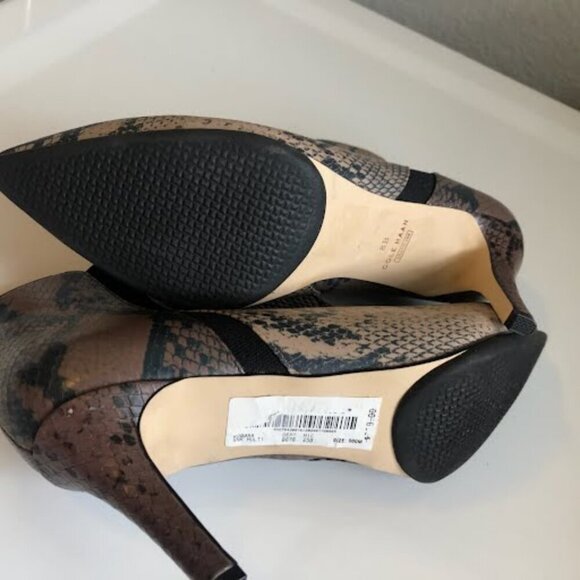 NWT COLE HAAN Grand Ambition Arietta Ankle Booties Silver Metal Trim 8 MSRP $289 - Picture 14 of 15